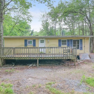 86 Windsor Rd, Hawley, PA 18428