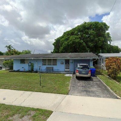 8600 Taft St, Pembroke Pines, FL 33024