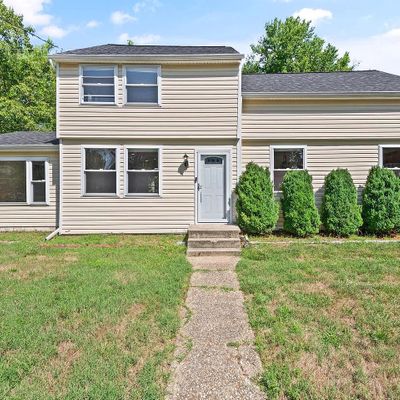 8600 Lantern Ln, Clinton, MD 20735