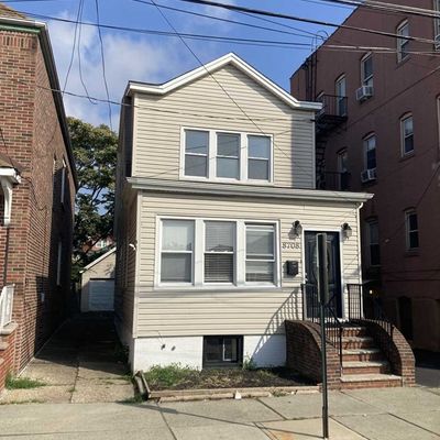 8708 2 Nd Ave, North Bergen, NJ 07047