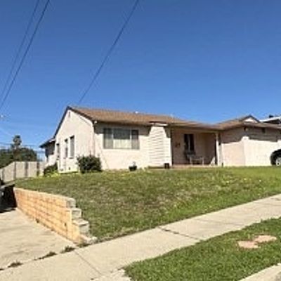 8710 Elden St, La Mesa, CA 91942