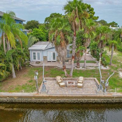 9 Grace St, Crystal Beach, FL 34681