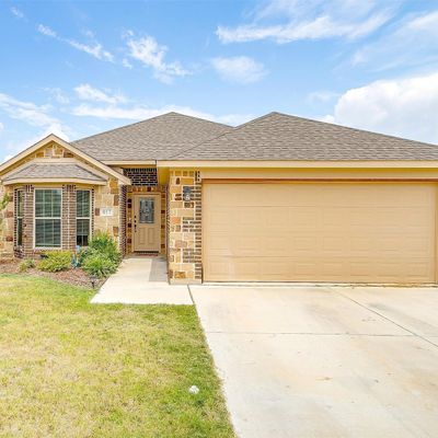 917 E 5 Th St, Springtown, TX 76082