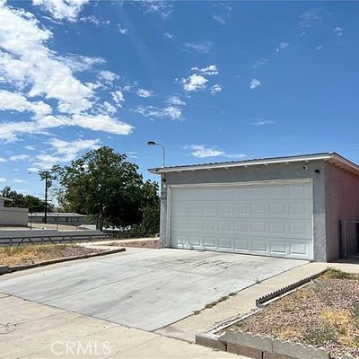 801 E Fredricks St, Barstow, CA 92311