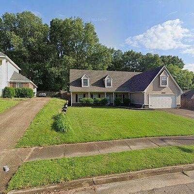 8033 Norwich Dr, Cordova, TN 38018