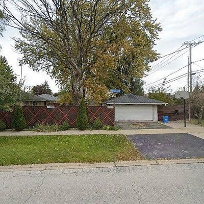 8053 Newland Ave, Burbank, IL 60459