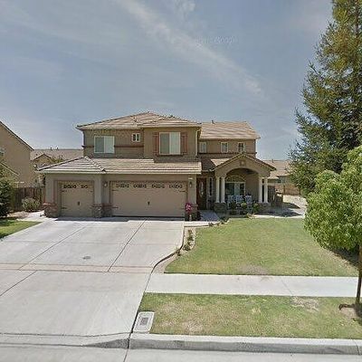 811 S Joseph Ave, Kerman, CA 93630