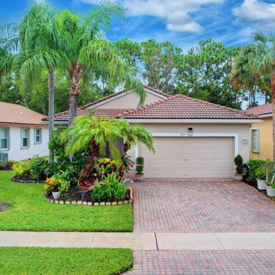 8195 Bellafiore Way, Boynton Beach, FL 33472