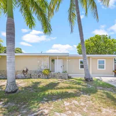 824 Cadez St Ne, Palm Bay, FL 32905