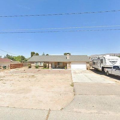 8315 Windsor Ave, Hesperia, CA 92345