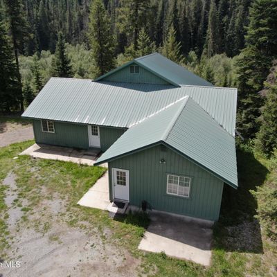 842 Eastriver Spur, Priest River, ID 83856