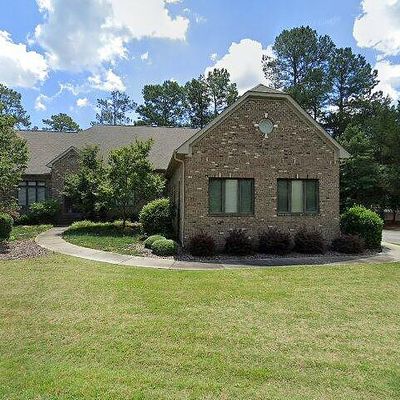 1 Windsor Ter, Pinehurst, NC 28374