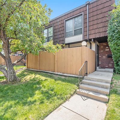 9452 W Utah Pl, Lakewood, CO 80232