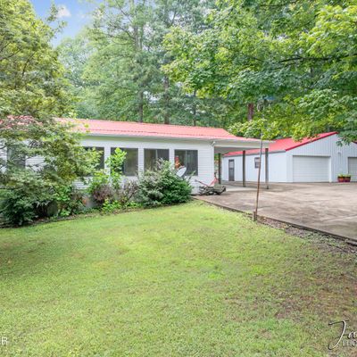 95 Brasher Dr, Decaturville, TN 38329