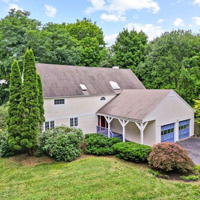 95 Old Farms Rd, West Simsbury, CT 06092