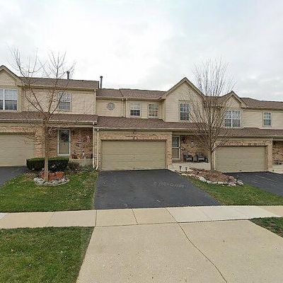 973 Old Oak Cir, Algonquin, IL 60102