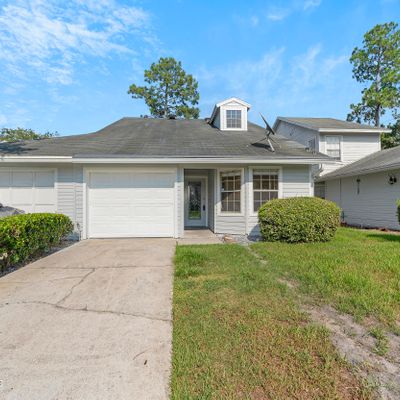 11089 Wandering Oaks Dr, Jacksonville, FL 32257