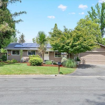 1156 Conestoga Dr, Grants Pass, OR 97527