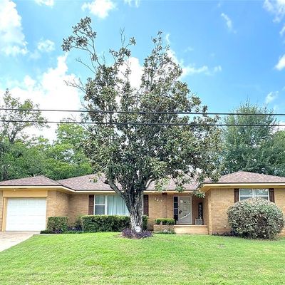 1209 Lauraine St, Brenham, TX 77833