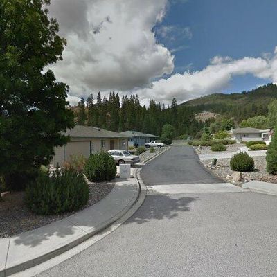 104 Green Heron Dr, Yreka, CA 96097