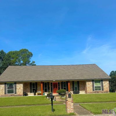 13315 Alba Dr, Baker, LA 70714