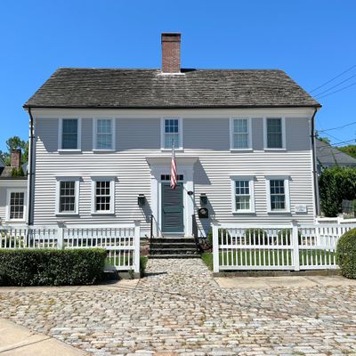 14 Cliff St, Stonington, CT 06378