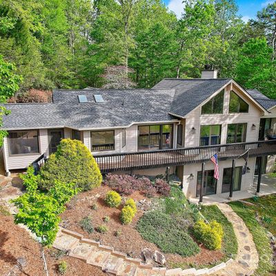 147 Courtland Ct, Lake Lure, NC 28746