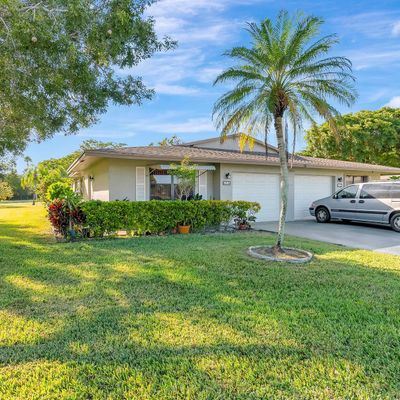 1502 Palmland Dr, Boynton Beach, FL 33436