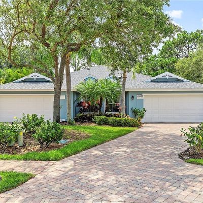 15027 Sterling Oaks Dr, Naples, FL 34110