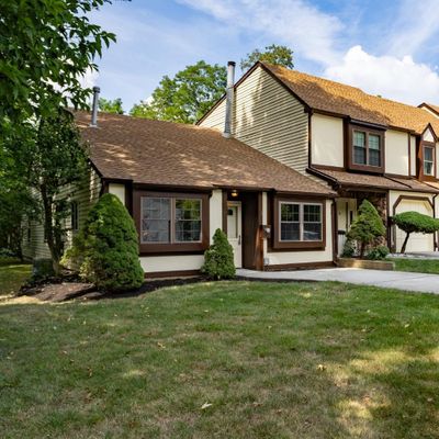 18 Lisa Ct, Matawan, NJ 07747