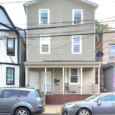 18 Willoughby St, Newark, NJ 07112