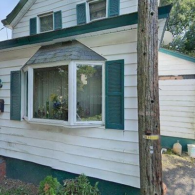 19 De Groot Pl, Passaic, NJ 07055