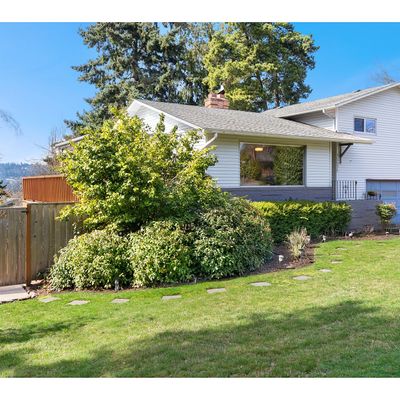 15571 Se Oatfield Rd, Portland, OR 97267