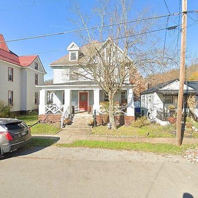 209 Elizabeth Ave, Evans City, PA 16033