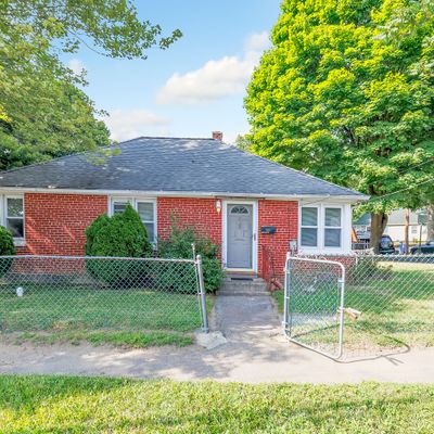 21 Pearl Harbor Pl, Bridgeport, CT 06610