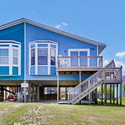 211 Coastal Dr, N Topsail Beach, NC 28460