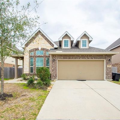 2176 Colonial St, Alvin, TX 77511