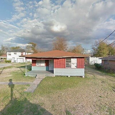 2005 Pear St, Beaumont, TX 77701