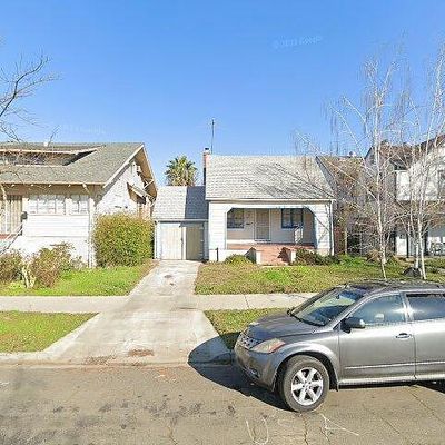 2711 V St, Sacramento, CA 95818