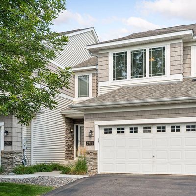 2773 Spy Glass Dr, Chaska, MN 55318