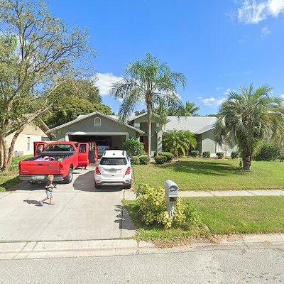 3009 Starmount Dr, Valrico, FL 33596