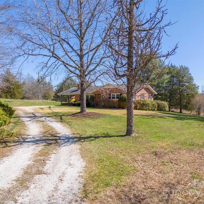 2510 Moore Rd, Mill Spring, NC 28756