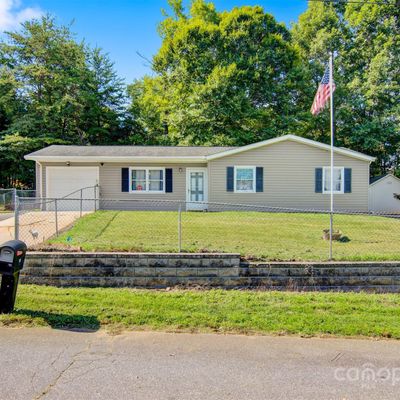 26 Ashley St, Granite Falls, NC 28630