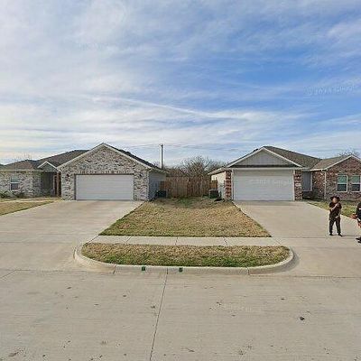 3808 Skylane Ave, Corsicana, TX 75110