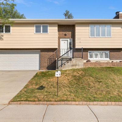 3110 Ridgecrest Dr, Casper, WY 82604