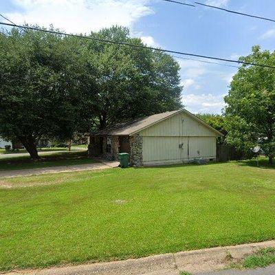 315 Dobbs St, Benton, AR 72015