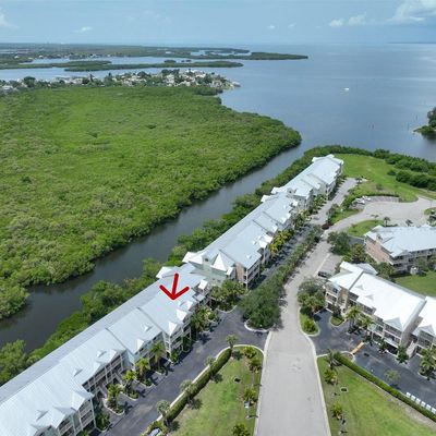 3226 Mangrove Point Dr, Ruskin, FL 33570