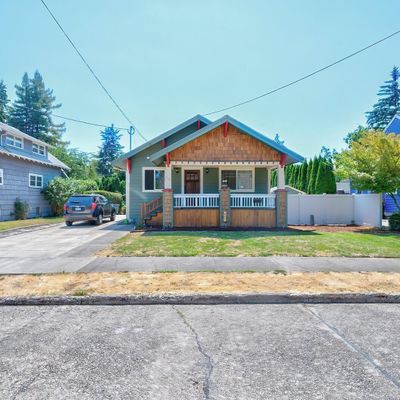 417 Silver St, Silverton, OR 97381