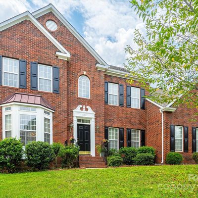 4404 Rock Stream Dr, Charlotte, NC 28269