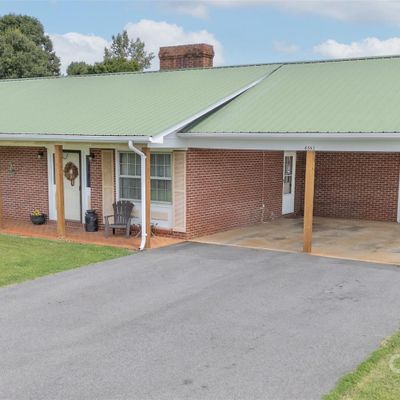 4561 Horseshoe Bend Rd, Hudson, NC 28638